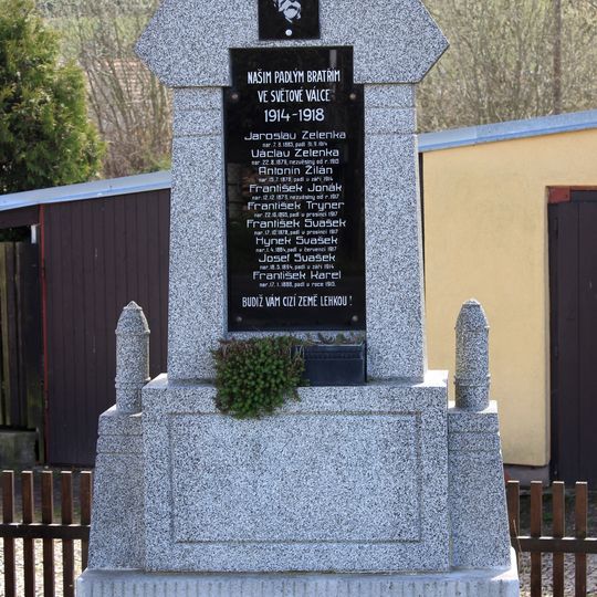 Pomník padlým v Chomli