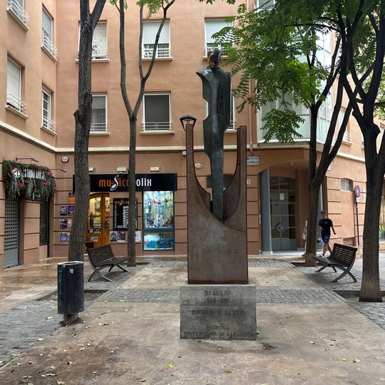 Work of art, sculpture