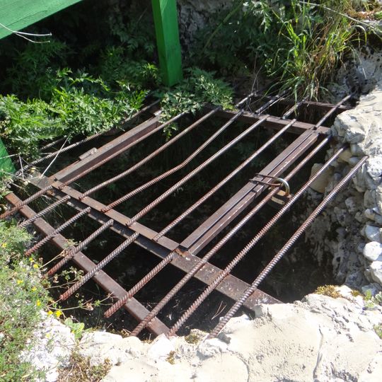 Studnia w Skałach Rajcy