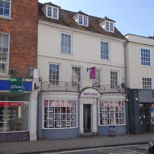 10, High Street