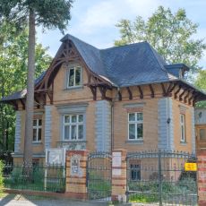 Villa Arndtstraße 8