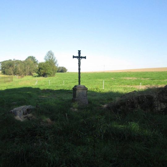 Kříž u polní cesty nad Kondrací