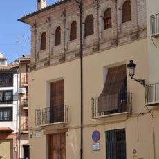 Manor house at 14 San Pedro square and 8 Cueva Santa street