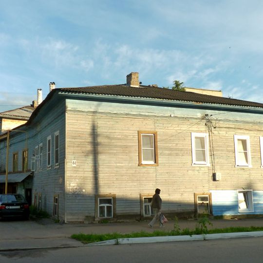 Дом Жадиных