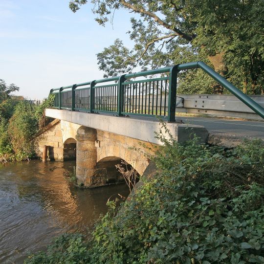 Most silnice II/333 přes Opatovický kanál