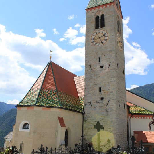 Pfarrkirche St. Jakob mit Friedhof, Latzfons