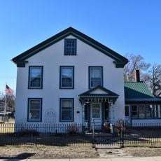 Monroe McKenzie House