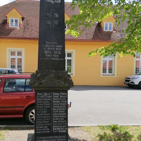 Pomník padlým z Březí a Podhájí ve Křtěnově