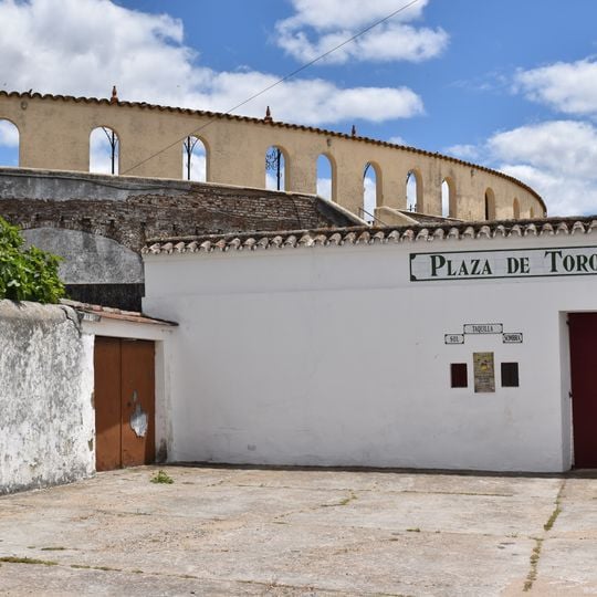 Plaza de toros de Higuera la Real