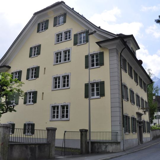 Haus Dr. F. Schmid