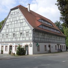 Wohnstallhaus eines ehemaligen Vierseithofes Adelsbergstraße 288