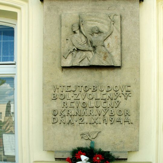 Mestský úrad, tabuľa pamätná II.