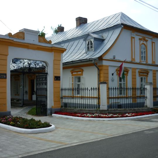 Csáky Mansion