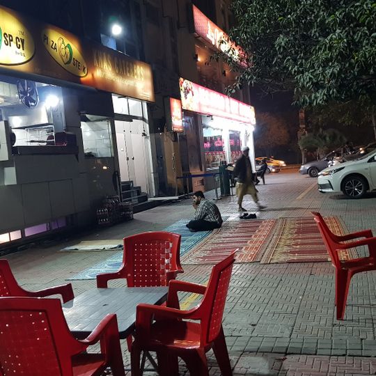 Karachi Hot N Spicy Bahria Town