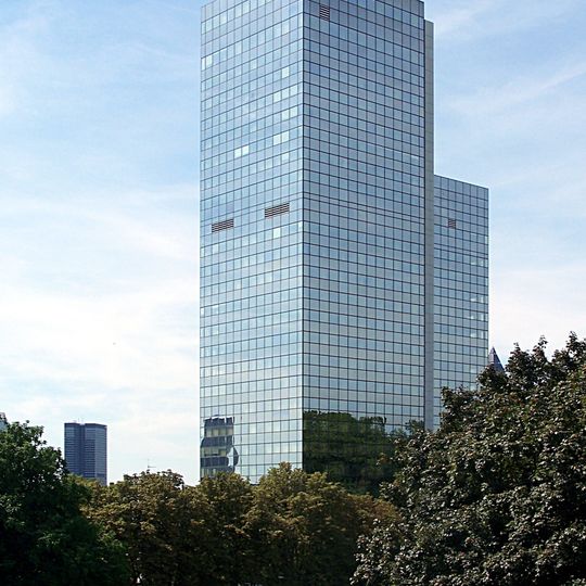 Hochhaus am Park