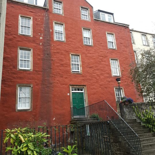 Edinburgh, 240 Canongate, 2 Chessel's Court