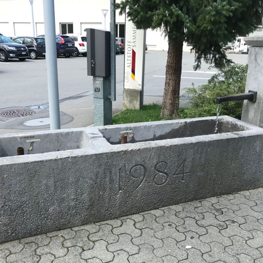 Brunnen Gemeindeparkplatz