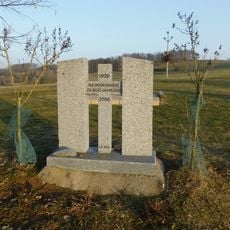 Památník vyslyšení modliteb  jihovýchodně od Vestce