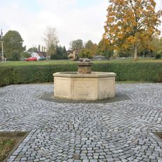 Kašna v parku u nádraží v Horním Podluží