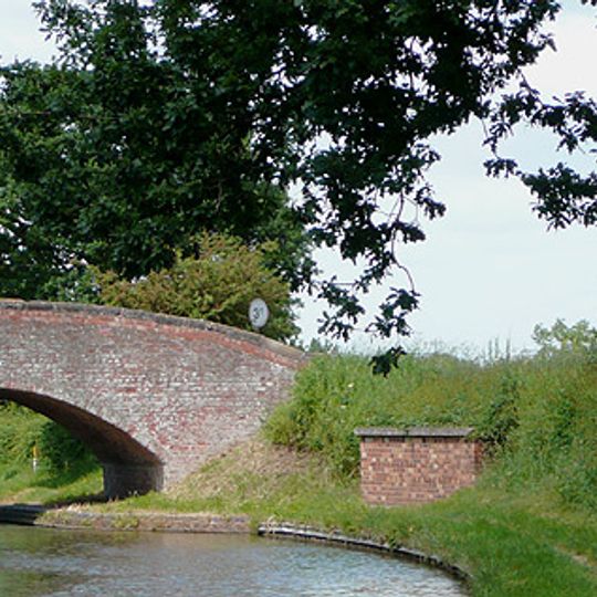 Birmingham And Fazeley Canal Tamhorn Farm Bridge
