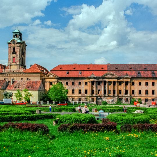 Kompleks zamkowo-pałacowy w Żarach