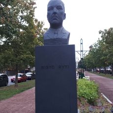 Statue of Risto Ryti