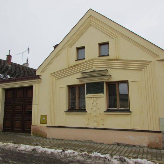 Pamětní deska Jakuba Aloise Jindry v Počátkách