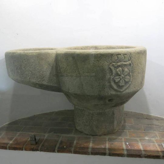 Kamenný korec a věrtel v Třeboni