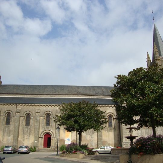 Église Saint-Pierre de Mortagne-sur-Sèvre