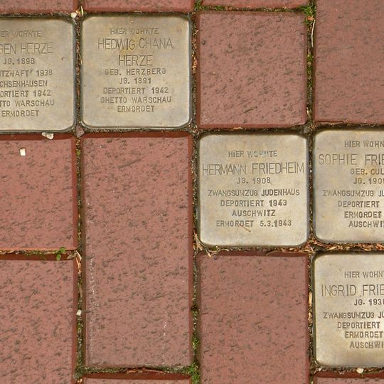 Stolperstein en memoria de Hermann Friedheim