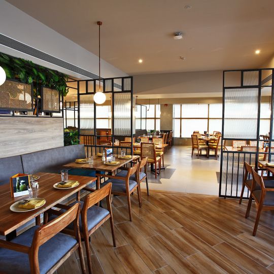 Copper Chimney - Authentic Indian Food Near Bandra East
