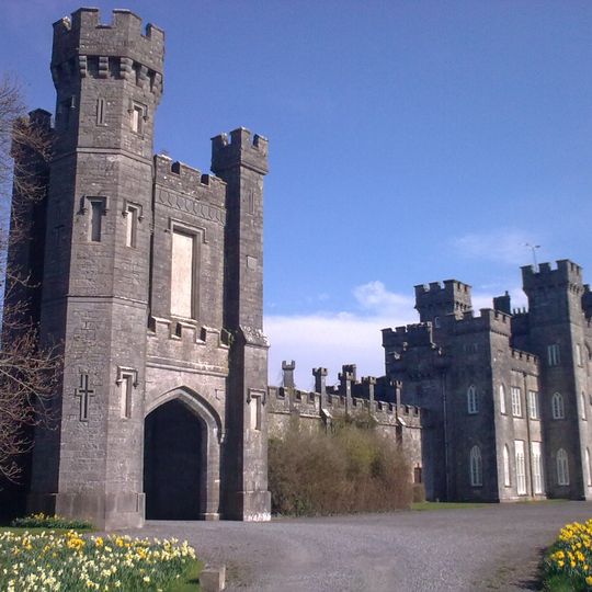 Knockdrin Castle