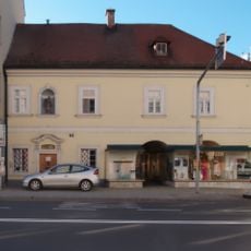 Bürgerhaus samt Immaculata-Statuette