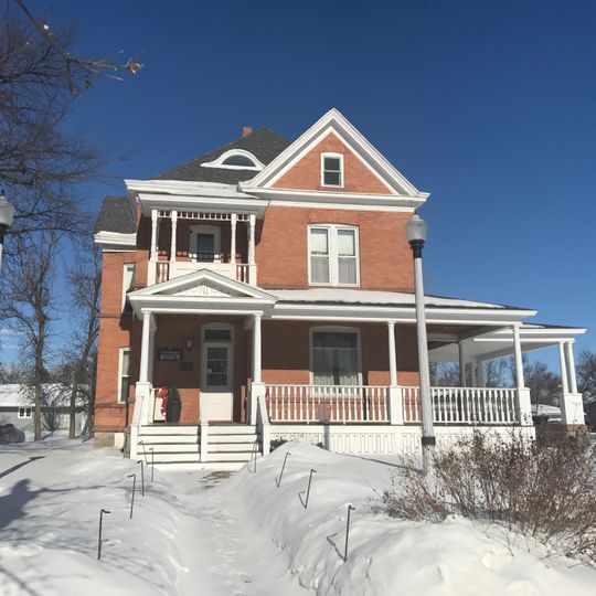 Amos and Lillie Plummer House