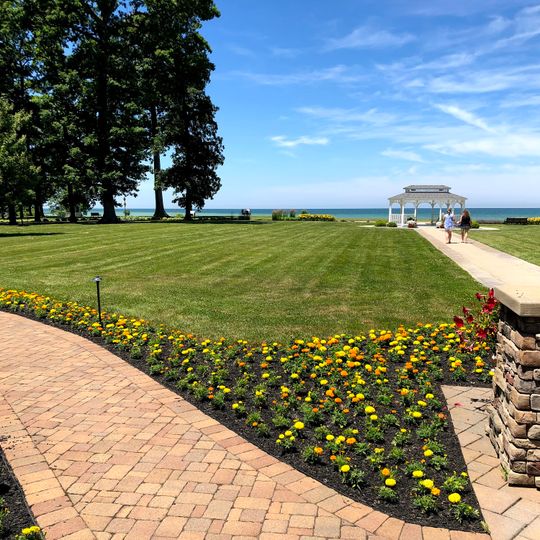 The Lodge at Geneva-on-the-Lake