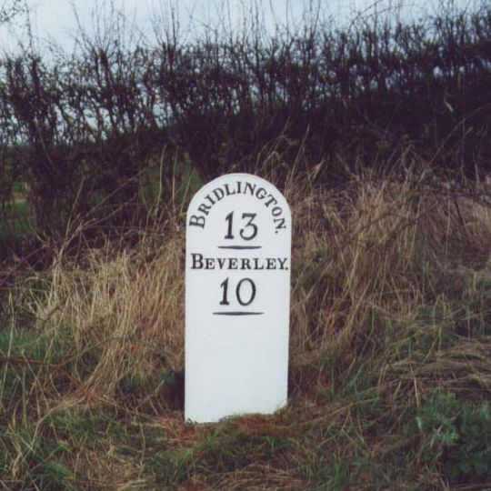 Milestone, 200m N of Moorside Farm entrance