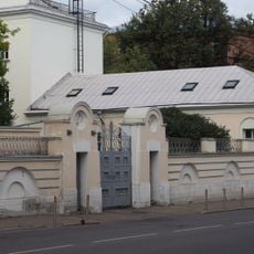 Гороховский переулок 3 c1, Ограда