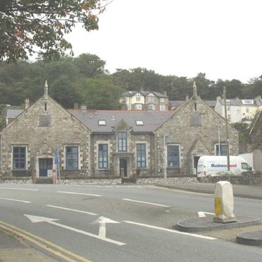 Garth British School