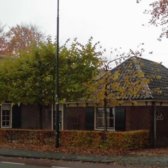 Nieuw-Loosdrechtsedijk 9, Nieuw-Loosdrecht