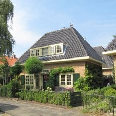 Vrijstaande woning, onderdeel van het complex Onder Dak