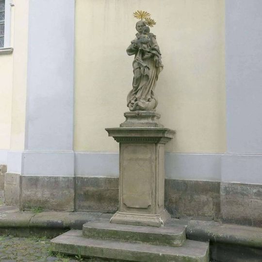 Socha Panny Marie u kostela Všech Svatých v Litoměřicích
