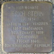 Stolperstein en memoria de Erich Stern