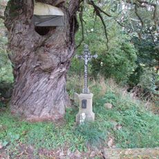 Kříž na jižním okraji Pavlova u Nemojovského potoka