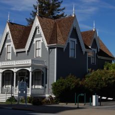Lathrop House