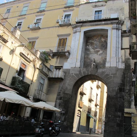 Porta San Gennaro