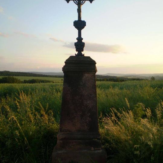 Kříž jižně od Strojetic