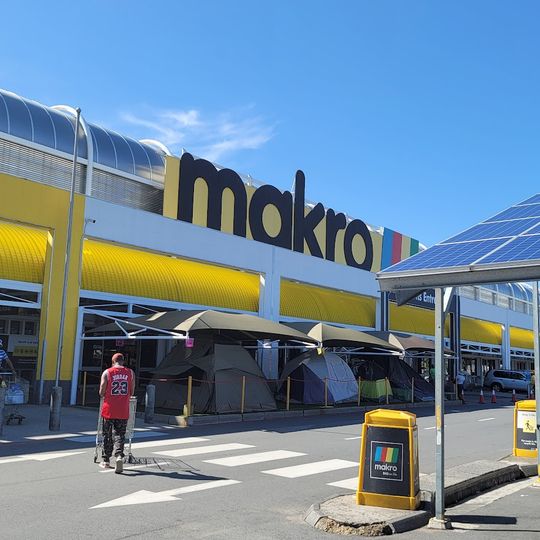 Makro Woodmead