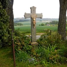 Kamenný kříž na severovýchodním okraji Budíkova