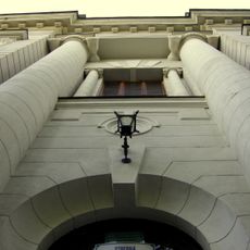 Lesnícka a banská akadémi, akadémia