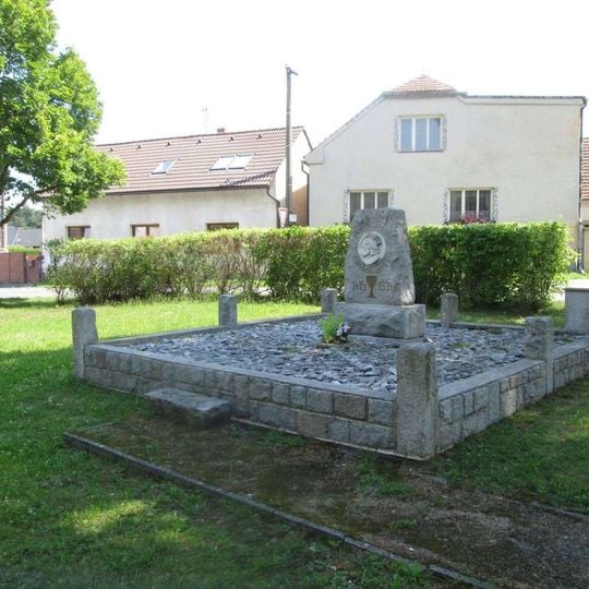 Památník Mistra Jana Husa v Čižicích